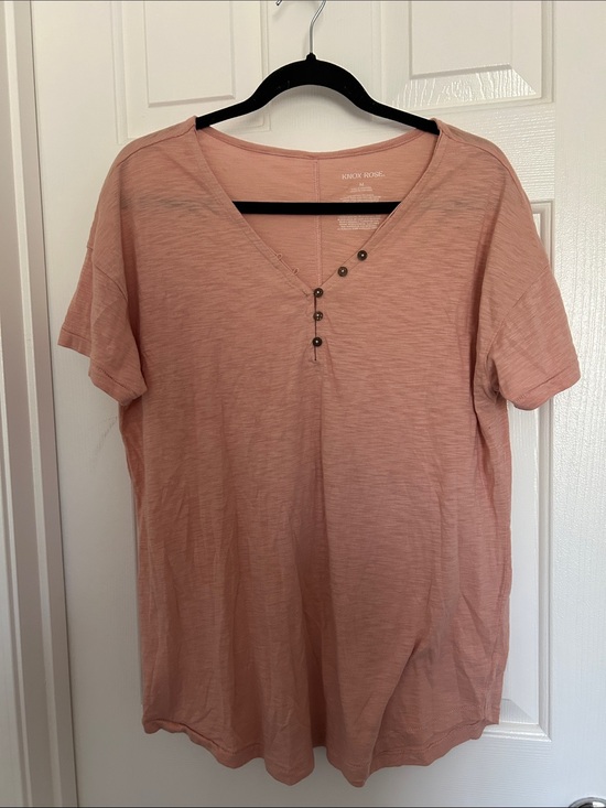 Knox Rose Tops - Knox Rose Dusty Rose Button-Placket V-Neck Short Sleeve Tee
